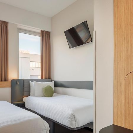 Maxhotel Amsterdam Airport Schiphol - Recently Renovated Hoofddorp Dış mekan fotoğraf